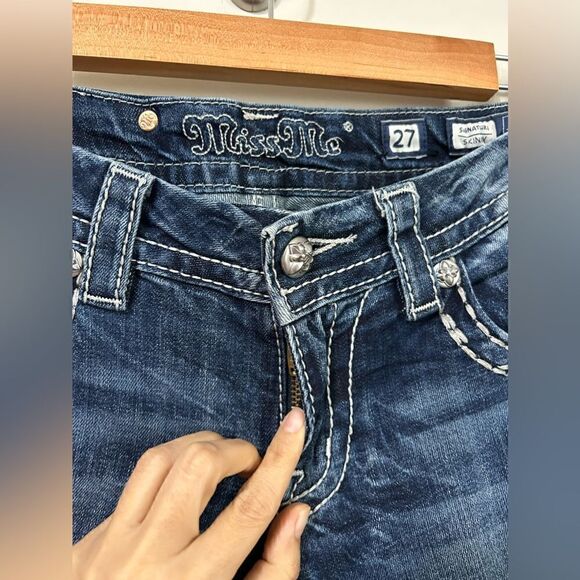 Miss Me Signature Skinny Jeans - Picture 3 of 11